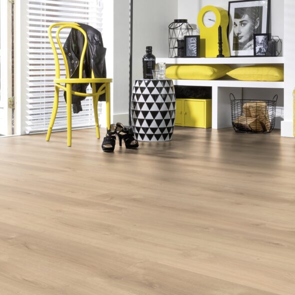 Douwes Dekker extra brede plank laminaat Jasmijn woonkamer